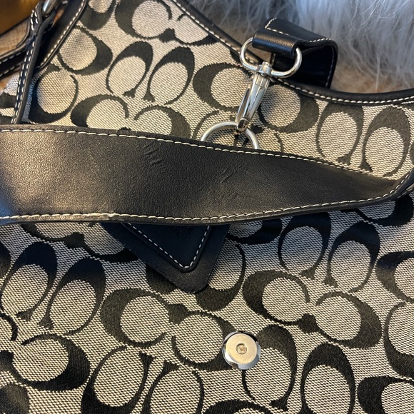 Coach Bag - Picture 10 of 10